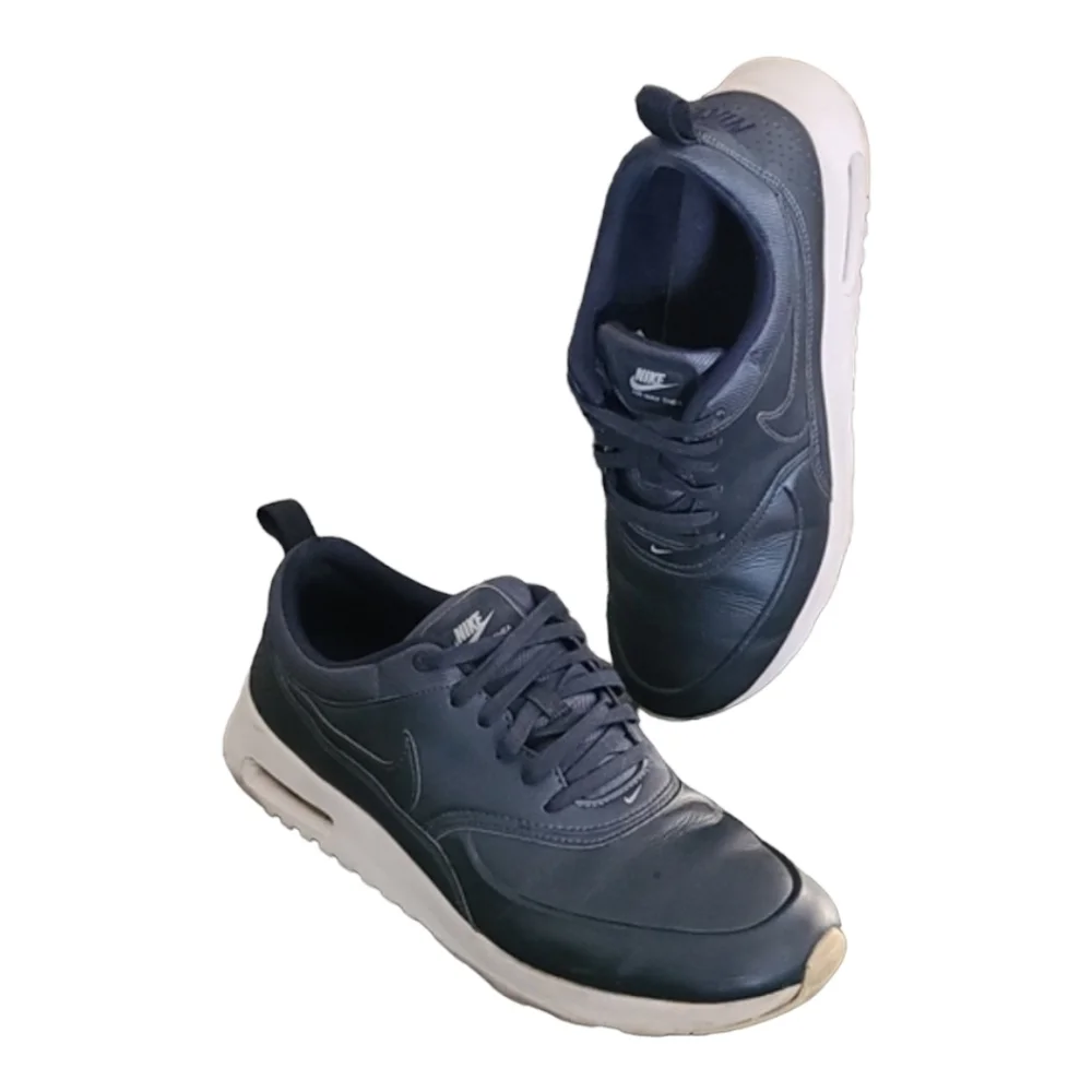 NIKE AIR MAX THEA SE Metallic Blue Sneakers Womens 9.5 Running Trainers